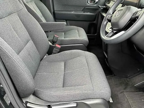HONDA STEP WAGON 2023