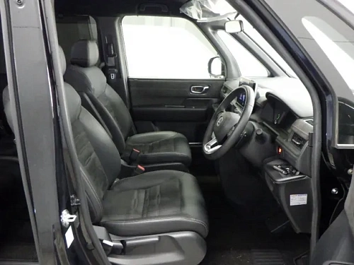 HONDA STEP WAGON 2023